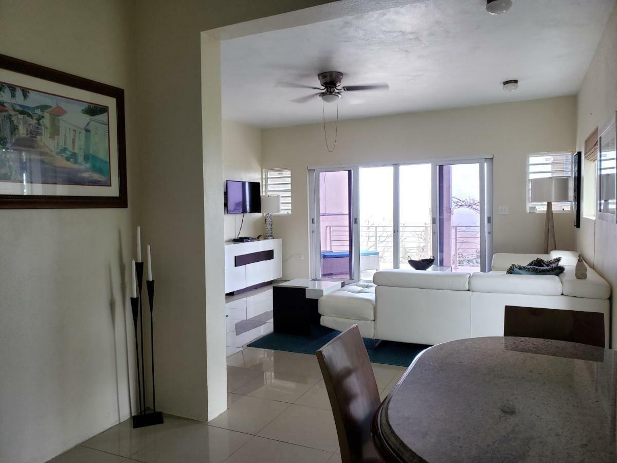 Villa Indigo Sunny 1Br Apartment In Private Gated Estate シャーロット・アマリー エクステリア 写真